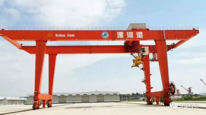   衛(wèi)華起重，飛天入海！